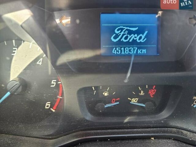 Белый Форд Транзит, объемом двигателя 2 л и пробегом 451 тыс. км за 13500 $, фото 5 на Automoto.ua