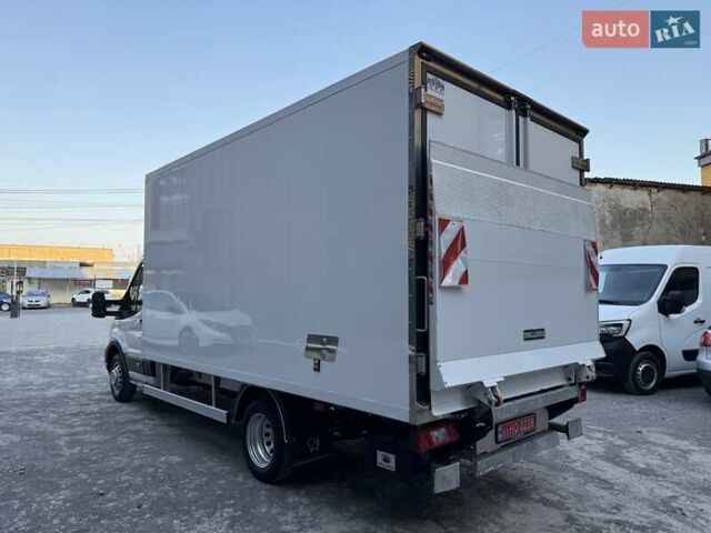 Белый Форд Транзит, объемом двигателя 2 л и пробегом 227 тыс. км за 24350 $, фото 5 на Automoto.ua