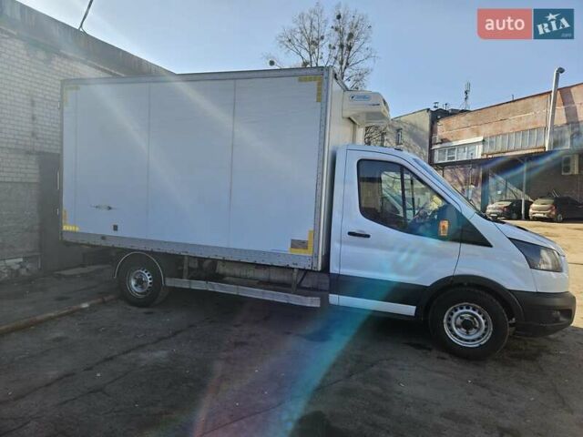 Белый Форд Транзит, объемом двигателя 2 л и пробегом 451 тыс. км за 13500 $, фото 1 на Automoto.ua