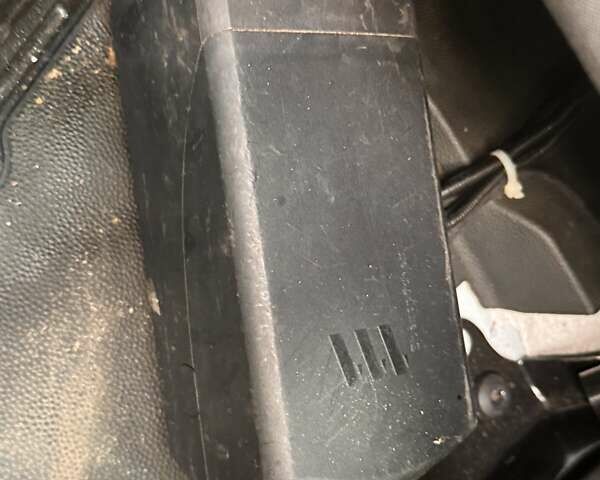 Білий Форд Транзит, об'ємом двигуна 2 л та пробігом 225 тис. км за 19500 $, фото 4 на Automoto.ua