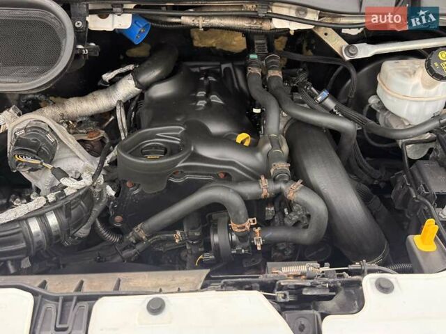 Білий Форд Транзит, об'ємом двигуна 2 л та пробігом 225 тис. км за 19500 $, фото 8 на Automoto.ua