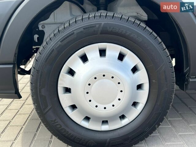 Білий Форд Транзит, об'ємом двигуна 2 л та пробігом 248 тис. км за 22972 $, фото 9 на Automoto.ua