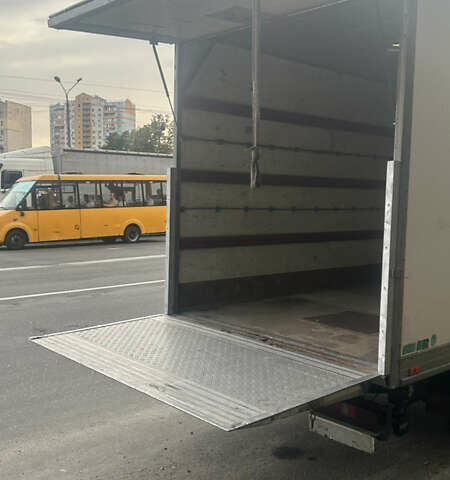 Белый Форд Транзит, объемом двигателя 2.4 л и пробегом 600 тыс. км за 5800 $, фото 12 на Automoto.ua