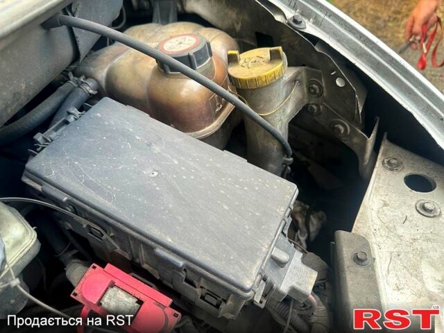 Белый Форд Транзит, объемом двигателя 2.4 л и пробегом 248 тыс. км за 4700 $, фото 9 на Automoto.ua