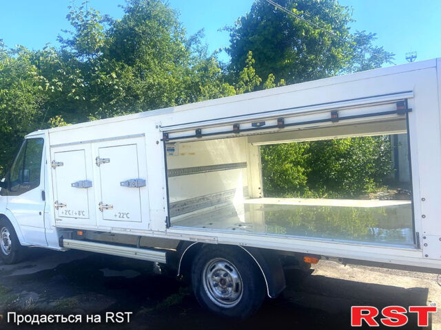 Белый Форд Транзит, объемом двигателя 2 л и пробегом 230 тыс. км за 11500 $, фото 2 на Automoto.ua