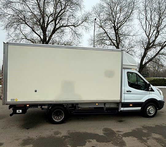 Білий Форд Транзит, об'ємом двигуна 2.2 л та пробігом 343 тис. км за 14000 $, фото 7 на Automoto.ua