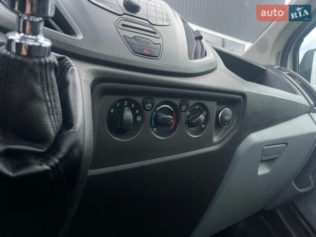 Белый Форд Транзит, объемом двигателя 2.2 л и пробегом 380 тыс. км за 14000 $, фото 33 на Automoto.ua