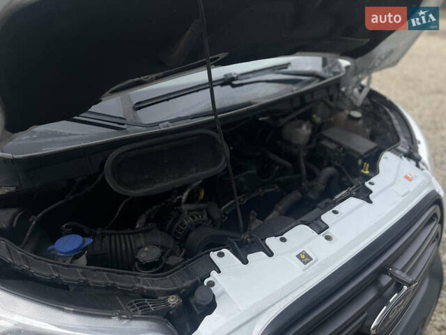 Белый Форд Транзит, объемом двигателя 2.2 л и пробегом 380 тыс. км за 15450 $, фото 41 на Automoto.ua