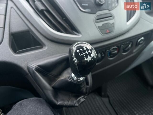 Белый Форд Транзит, объемом двигателя 2.2 л и пробегом 380 тыс. км за 14000 $, фото 34 на Automoto.ua