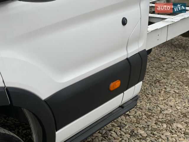 Белый Форд Транзит, объемом двигателя 2.2 л и пробегом 380 тыс. км за 15450 $, фото 11 на Automoto.ua