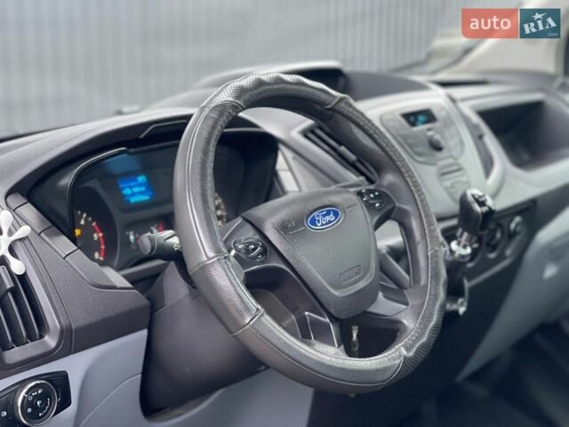 Белый Форд Транзит, объемом двигателя 2.2 л и пробегом 380 тыс. км за 14000 $, фото 24 на Automoto.ua