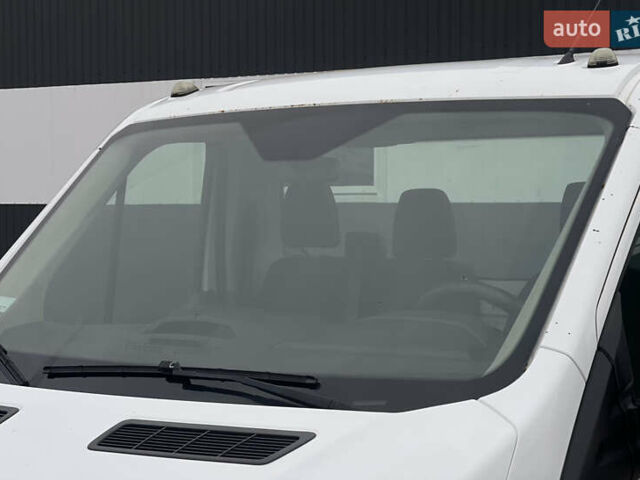 Белый Форд Транзит, объемом двигателя 2.2 л и пробегом 380 тыс. км за 14500 $, фото 9 на Automoto.ua