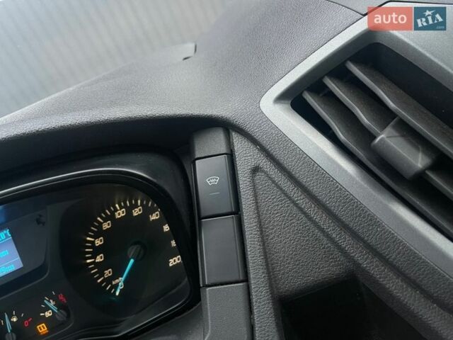 Белый Форд Транзит, объемом двигателя 2.2 л и пробегом 380 тыс. км за 14000 $, фото 30 на Automoto.ua