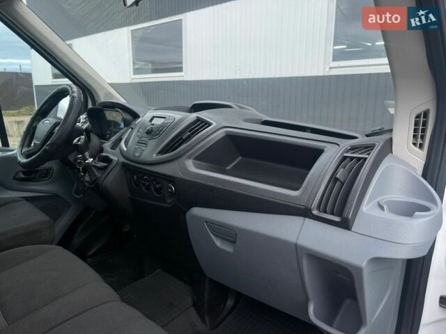 Белый Форд Транзит, объемом двигателя 2.2 л и пробегом 380 тыс. км за 14000 $, фото 38 на Automoto.ua