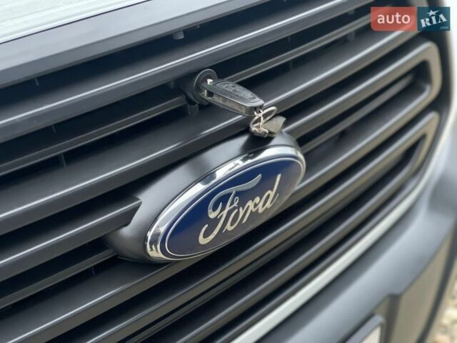 Белый Форд Транзит, объемом двигателя 2.2 л и пробегом 380 тыс. км за 14000 $, фото 42 на Automoto.ua