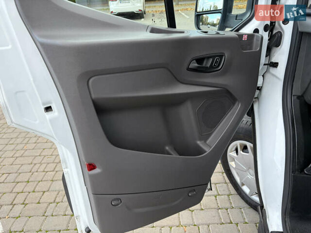 Белый Форд Транзит, объемом двигателя 2 л и пробегом 83 тыс. км за 34100 $, фото 4 на Automoto.ua