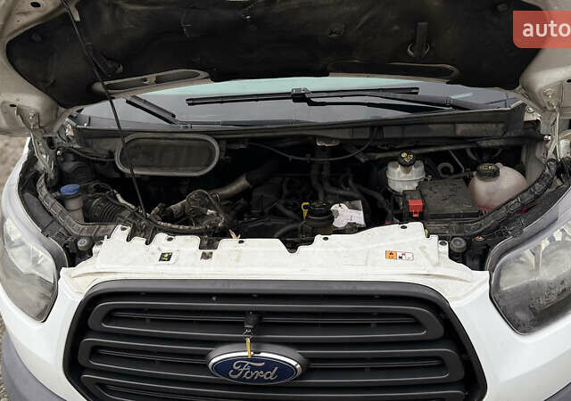 Белый Форд Транзит, объемом двигателя 2 л и пробегом 338 тыс. км за 15000 $, фото 22 на Automoto.ua