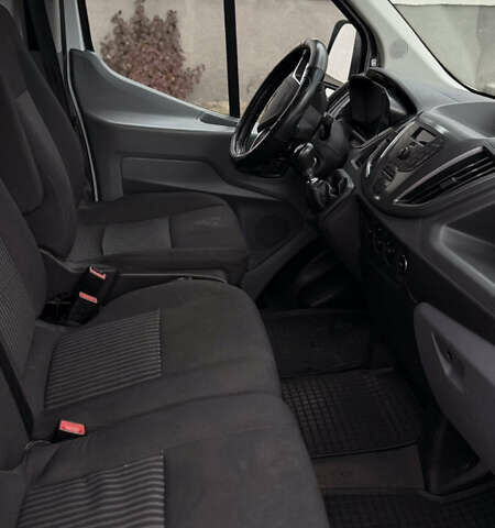 Белый Форд Транзит, объемом двигателя 2 л и пробегом 338 тыс. км за 15000 $, фото 13 на Automoto.ua