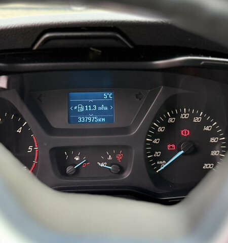 Белый Форд Транзит, объемом двигателя 2 л и пробегом 338 тыс. км за 15000 $, фото 3 на Automoto.ua