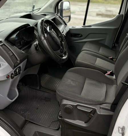 Белый Форд Транзит, объемом двигателя 2 л и пробегом 338 тыс. км за 15000 $, фото 5 на Automoto.ua