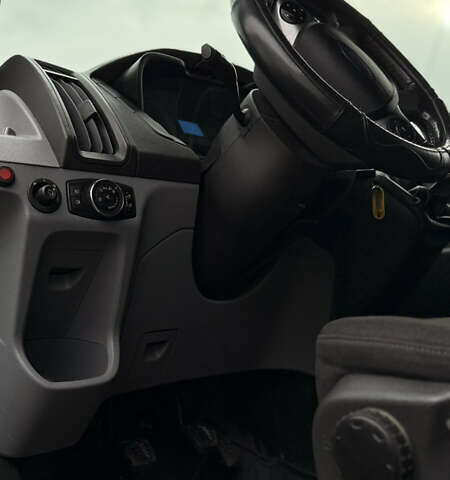 Белый Форд Транзит, объемом двигателя 2 л и пробегом 338 тыс. км за 15000 $, фото 20 на Automoto.ua