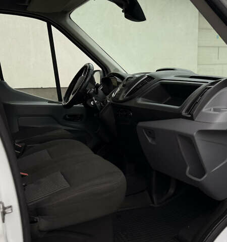 Белый Форд Транзит, объемом двигателя 2 л и пробегом 338 тыс. км за 15000 $, фото 14 на Automoto.ua