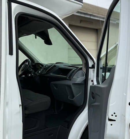 Белый Форд Транзит, объемом двигателя 2 л и пробегом 338 тыс. км за 15000 $, фото 15 на Automoto.ua