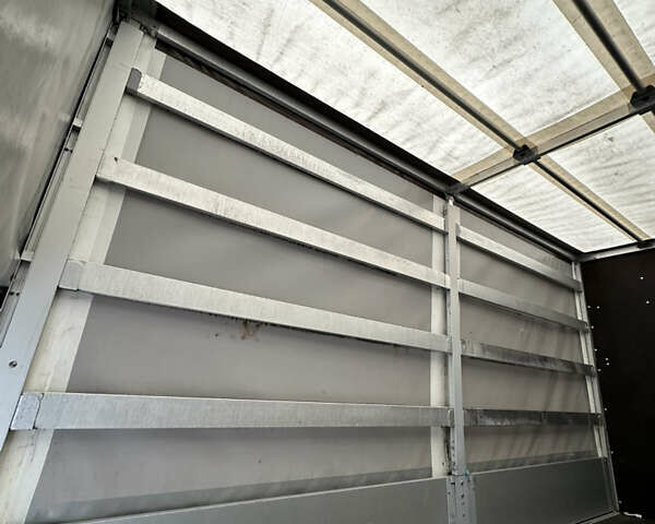 Белый Форд Транзит, объемом двигателя 2 л и пробегом 245 тыс. км за 17900 $, фото 19 на Automoto.ua