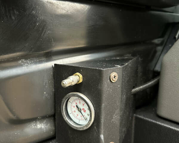 Белый Форд Транзит, объемом двигателя 2 л и пробегом 245 тыс. км за 17900 $, фото 22 на Automoto.ua