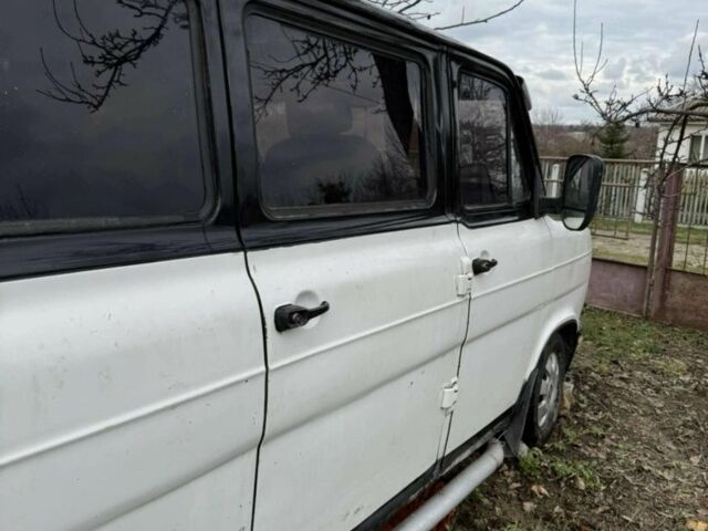 Білий Форд Транзит, об'ємом двигуна 2 л та пробігом 110 тис. км за 2000 $, фото 4 на Automoto.ua