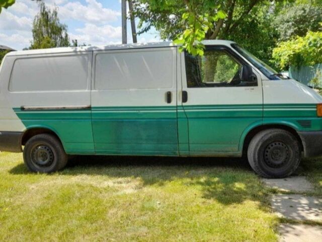 Білий Форд Транзит, об'ємом двигуна 2.5 л та пробігом 300 тис. км за 3479 $, фото 1 на Automoto.ua