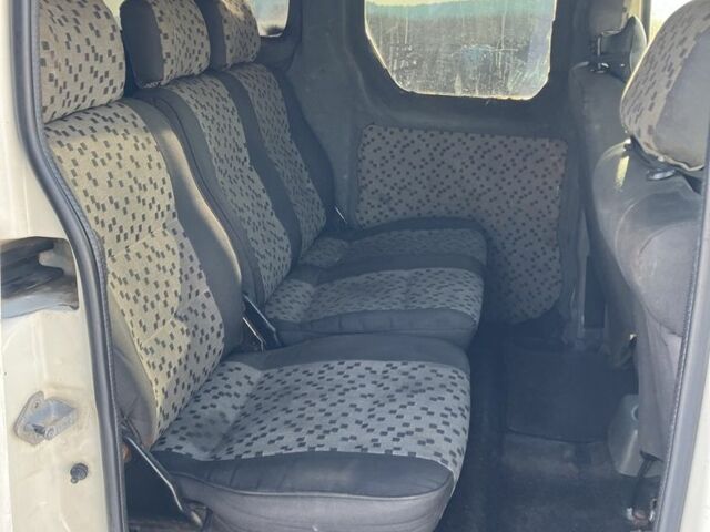 Білий Форд Транзит, об'ємом двигуна 1.8 л та пробігом 296 тис. км за 2999 $, фото 3 на Automoto.ua