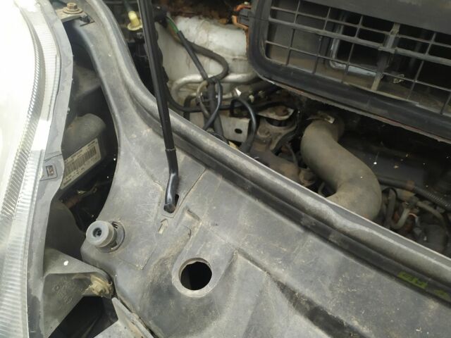 Білий Форд Транзит, об'ємом двигуна 0 л та пробігом 250 тис. км за 11000 $, фото 2 на Automoto.ua