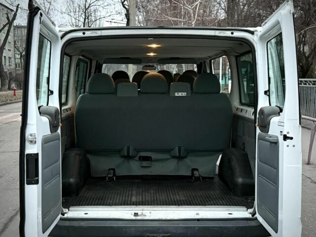 Белый Форд Транзит, объемом двигателя 2.2 л и пробегом 258 тыс. км за 9300 $, фото 14 на Automoto.ua