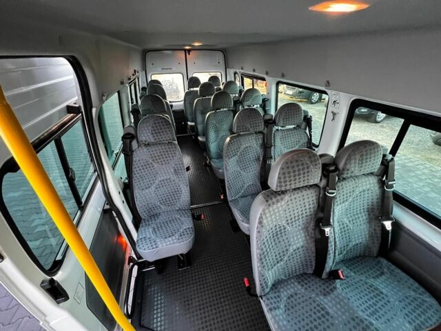 Белый Форд Транзит, объемом двигателя 2 л и пробегом 250 тыс. км за 10119 $, фото 6 на Automoto.ua