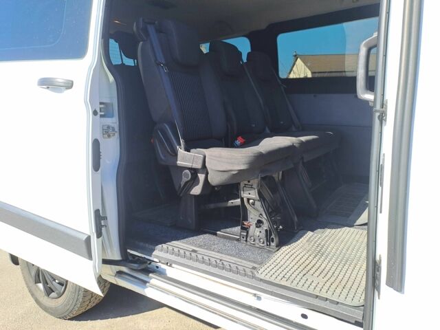 Белый Форд Транзит, объемом двигателя 2.2 л и пробегом 270 тыс. км за 10900 $, фото 4 на Automoto.ua