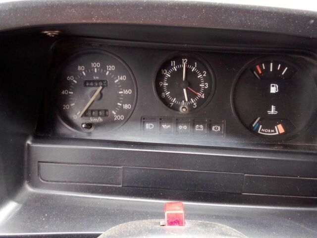 Белый Форд Транзит, объемом двигателя 2 л и пробегом 200 тыс. км за 955 $, фото 3 на Automoto.ua