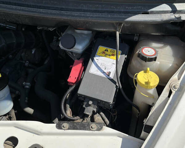 Белый Форд Транзит, объемом двигателя 2 л и пробегом 300 тыс. км за 7300 $, фото 6 на Automoto.ua