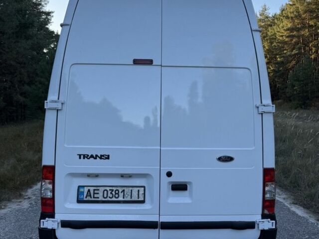 Белый Форд Транзит, объемом двигателя 2.4 л и пробегом 275 тыс. км за 5200 $, фото 7 на Automoto.ua