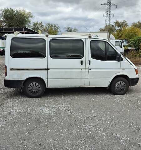 Белый Форд Транзит, объемом двигателя 2 л и пробегом 170 тыс. км за 1600 $, фото 17 на Automoto.ua
