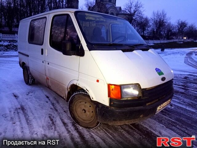 Белый Форд Транзит, объемом двигателя 2 л и пробегом 222 тыс. км за 1550 $, фото 1 на Automoto.ua