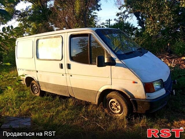 Білий Форд Транзит, об'ємом двигуна 2.5 л та пробігом 500 тис. км за 1200 $, фото 1 на Automoto.ua