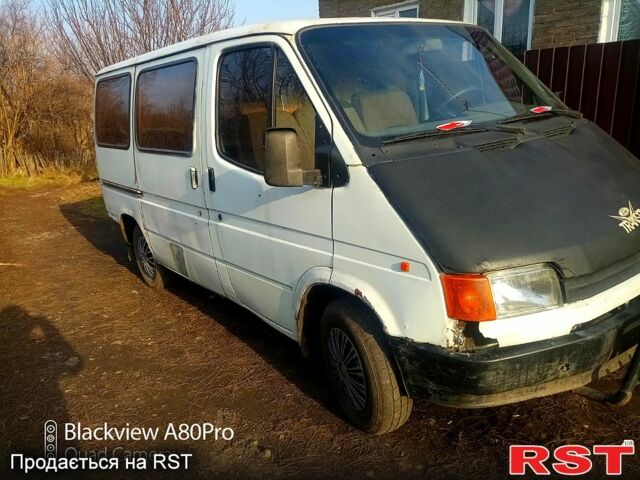 Белый Форд Транзит, объемом двигателя 25 л и пробегом 0 тыс. км за 1790 $, фото 2 на Automoto.ua