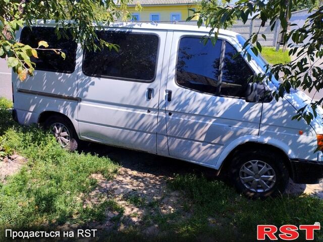 Белый Форд Транзит, объемом двигателя 2 л и пробегом 300 тыс. км за 2300 $, фото 6 на Automoto.ua