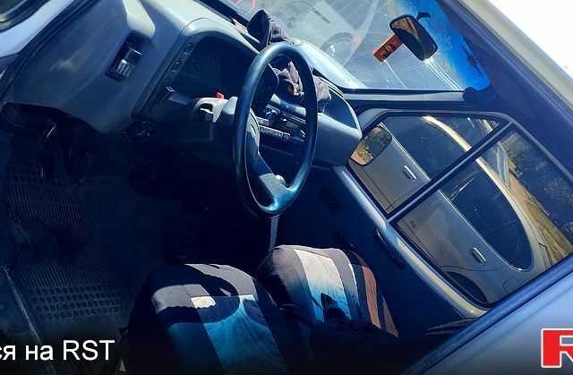 Белый Форд Транзит, объемом двигателя 2 л и пробегом 300 тыс. км за 2300 $, фото 4 на Automoto.ua