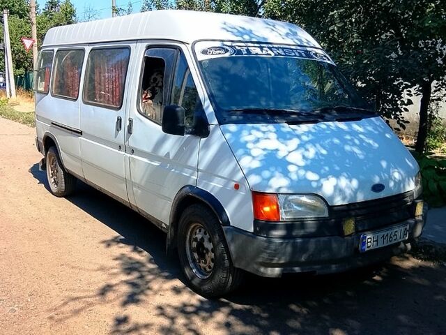 Білий Форд Транзит, об'ємом двигуна 2.5 л та пробігом 0 тис. км за 2700 $, фото 1 на Automoto.ua