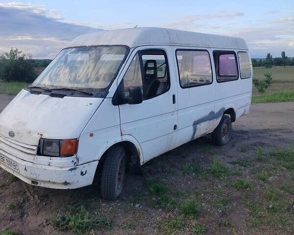 Білий Форд Транзит, об'ємом двигуна 2.5 л та пробігом 356 тис. км за 750 $, фото 1 на Automoto.ua