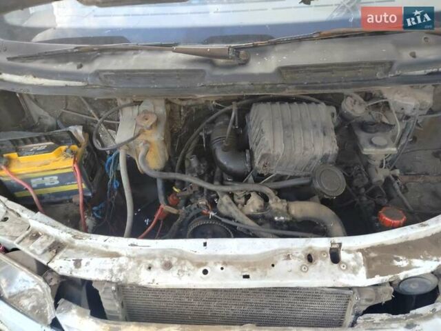 Білий Форд Транзит, об'ємом двигуна 2.5 л та пробігом 356 тис. км за 750 $, фото 15 на Automoto.ua