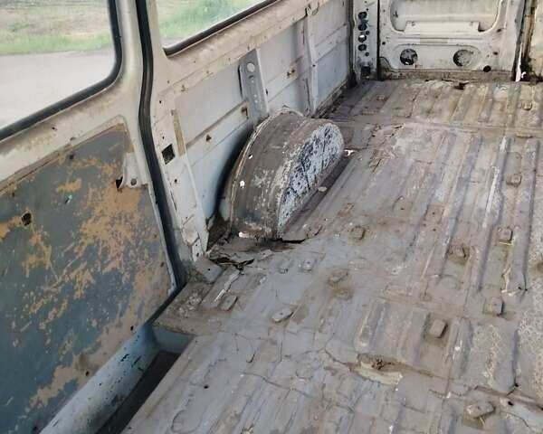 Білий Форд Транзит, об'ємом двигуна 2.5 л та пробігом 356 тис. км за 750 $, фото 11 на Automoto.ua