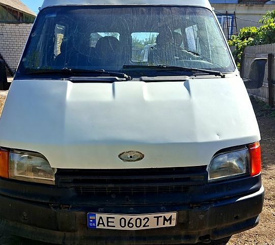Білий Форд Транзит, об'ємом двигуна 2.5 л та пробігом 100 тис. км за 2200 $, фото 8 на Automoto.ua